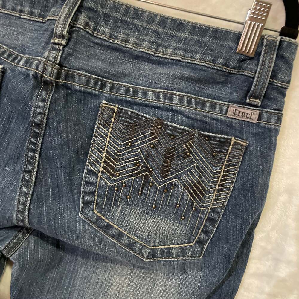Cruel Denim "Abby" Jeans  Size 31x34  Mid Rise Western Fit Cowgirl‎ Bling